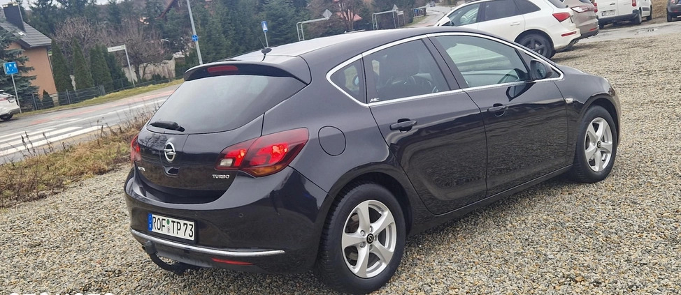 Opel Astra cena 35800 przebieg: 150000, rok produkcji 2013 z Sobótka małe 466